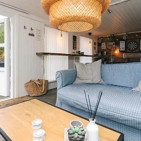 5 Person In Saeby-by Traum Sæby